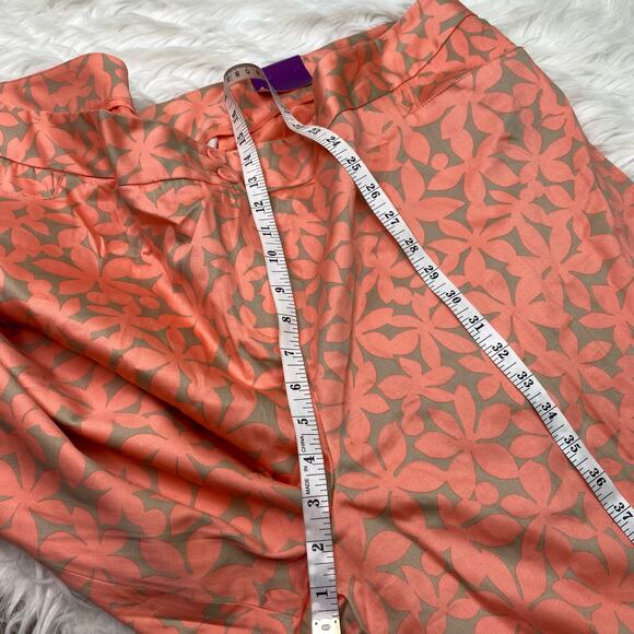 Lane Bryant Women's Floral Print Ankle Pants Size 28 Peach Beige Sateen NWT - Picture 4 of 16